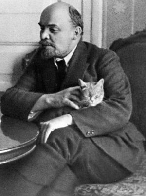 Lenin koshka.jpg