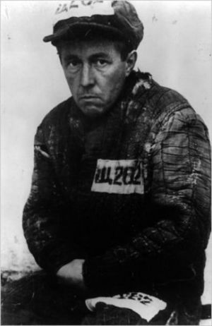 AleksandrSolzhenitsyn1945.jpg