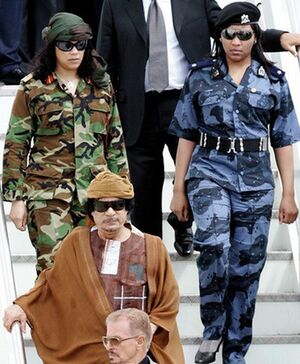 Kaddafi tp telohranitel 2.jpg