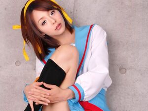 Aya Hirano cosplay Haruhi.jpg