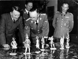 Himmler-presentation.jpg