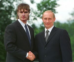Vanomas with Putin.jpg