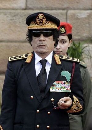 Kaddafi polgolovy tan.jpg