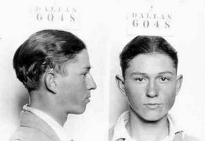 Clyde Barrow 1932.jpg