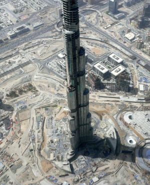 Burj Dubai Under Construction on 8 May 2008 Pict 4.jpg