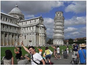 Pisa turistas.jpg