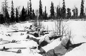 Finnish-soldiers-in-trench.jpg