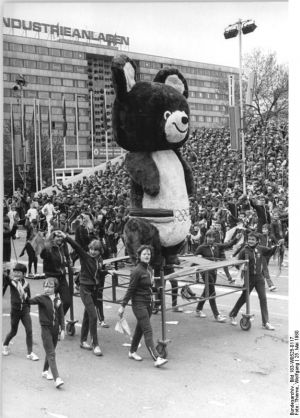 Bundesarchiv Bild Karl-Marx-Stadt, V. Festival der Freundschaft DDR-UdSSR.jpg