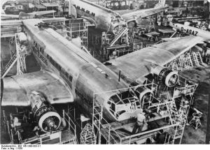 Junkers-Werke Dessau, Montage JU 90.jpg