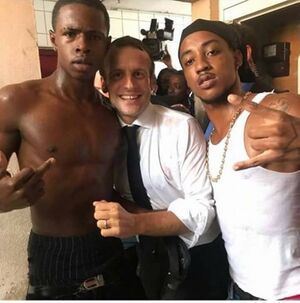 Macron2.jpg